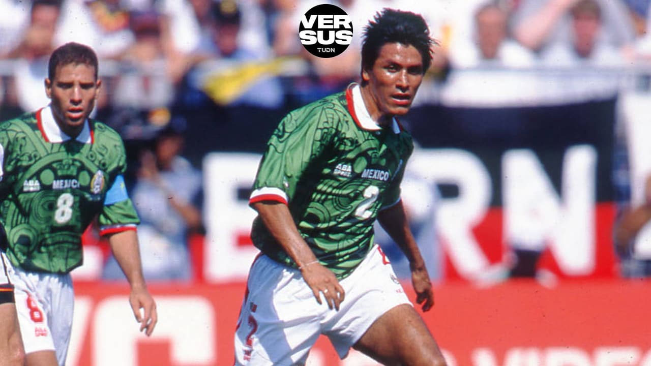 Claudio Suárez revela cómo pasó de delantero a defensa central