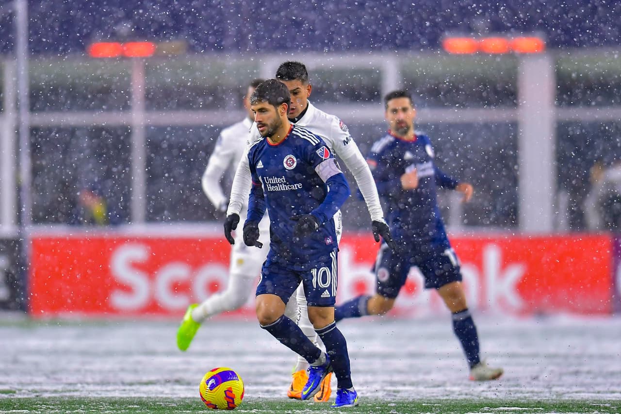 New England Revolution fue muy superior a los Pumas y se impuso gracias a un doblete de Adam Buksa y otro tanto de Sebastian Lletget.