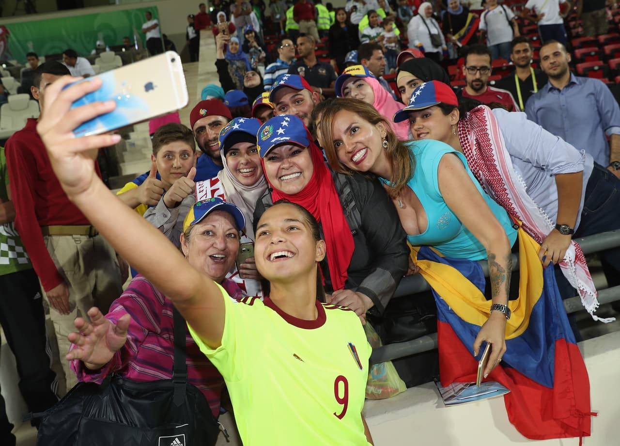 La venezolana Deyna Castellanos es el centro de atención en el Mundial Sub-17: cinco goles en esta edición y seis en la pasada, cuando tenía 14 años, la convirtieron en goleadora histórica del torneo.