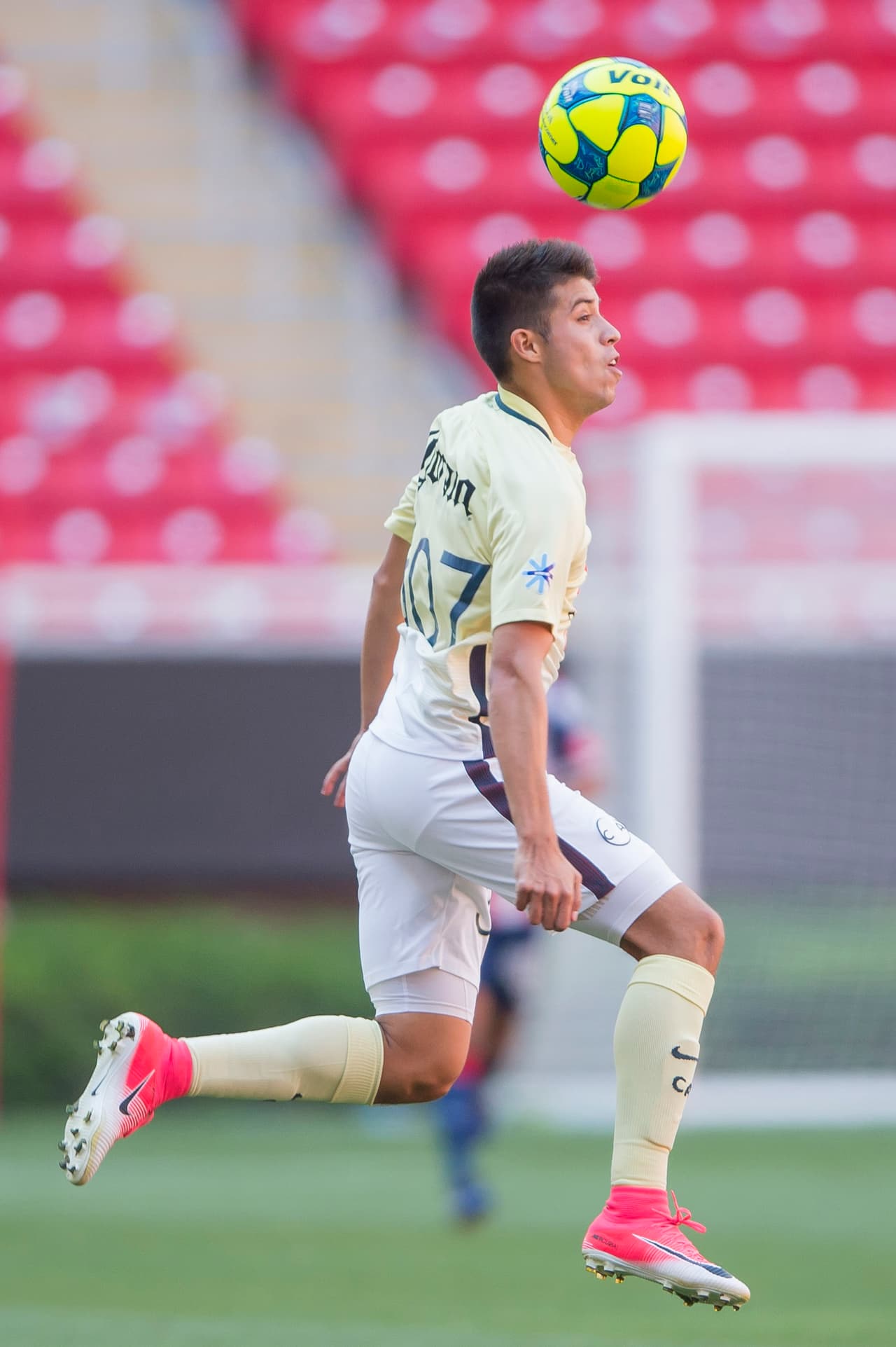 Alta: Bryan Colula (América).