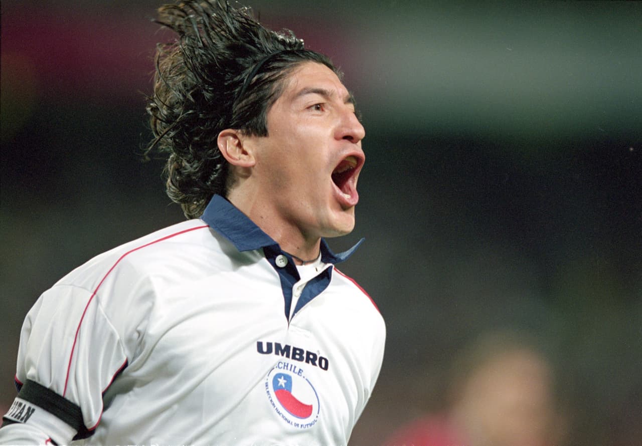 12. Iván Zamorano (Chile - retirado)