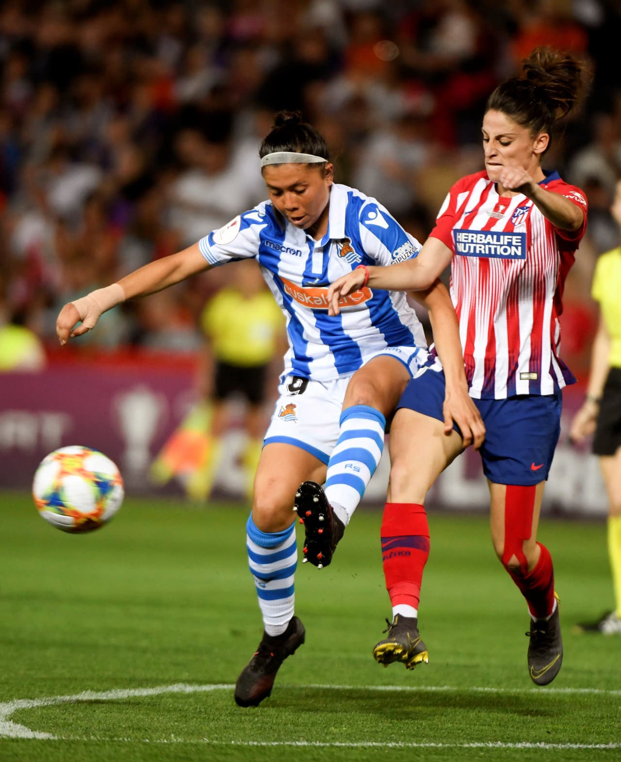 La mexicana Kiana Palacios (izquierda) fue titular con la Real Sociedad.