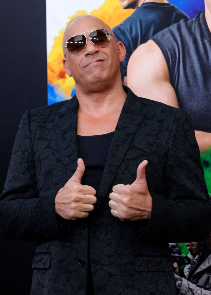 Estrellas como Elsa Pataky, Gal Gadot, Paul Walker, Vin Diesel, Jordana Brewster, Dwayne Johnson, Tyrese Gibson, Ludacris, entre otras celebridades.
<br>