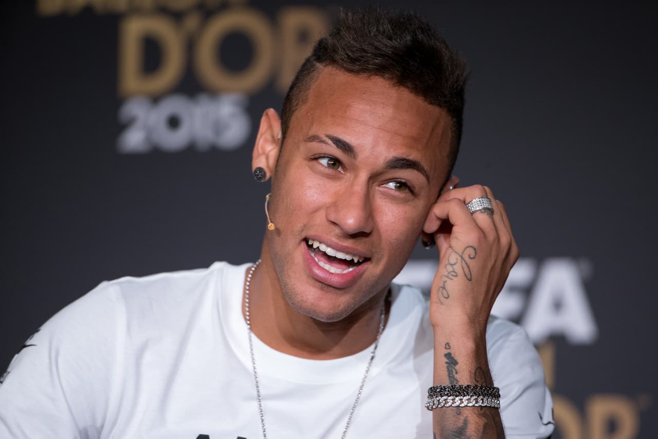 Neymar, el brasileño tuvo un gran año con el Barcelona en el cual ayudó a ganar 5 títulos a los azulgranas.