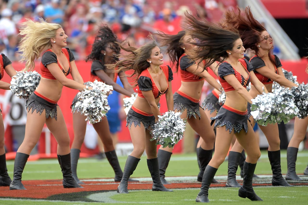 Las animadoras de los Vaqueros son las consentidas de la afición, pero las de Broncos, Patriots y Dolphins no se quedan atrás, ¿tú qué opinas?