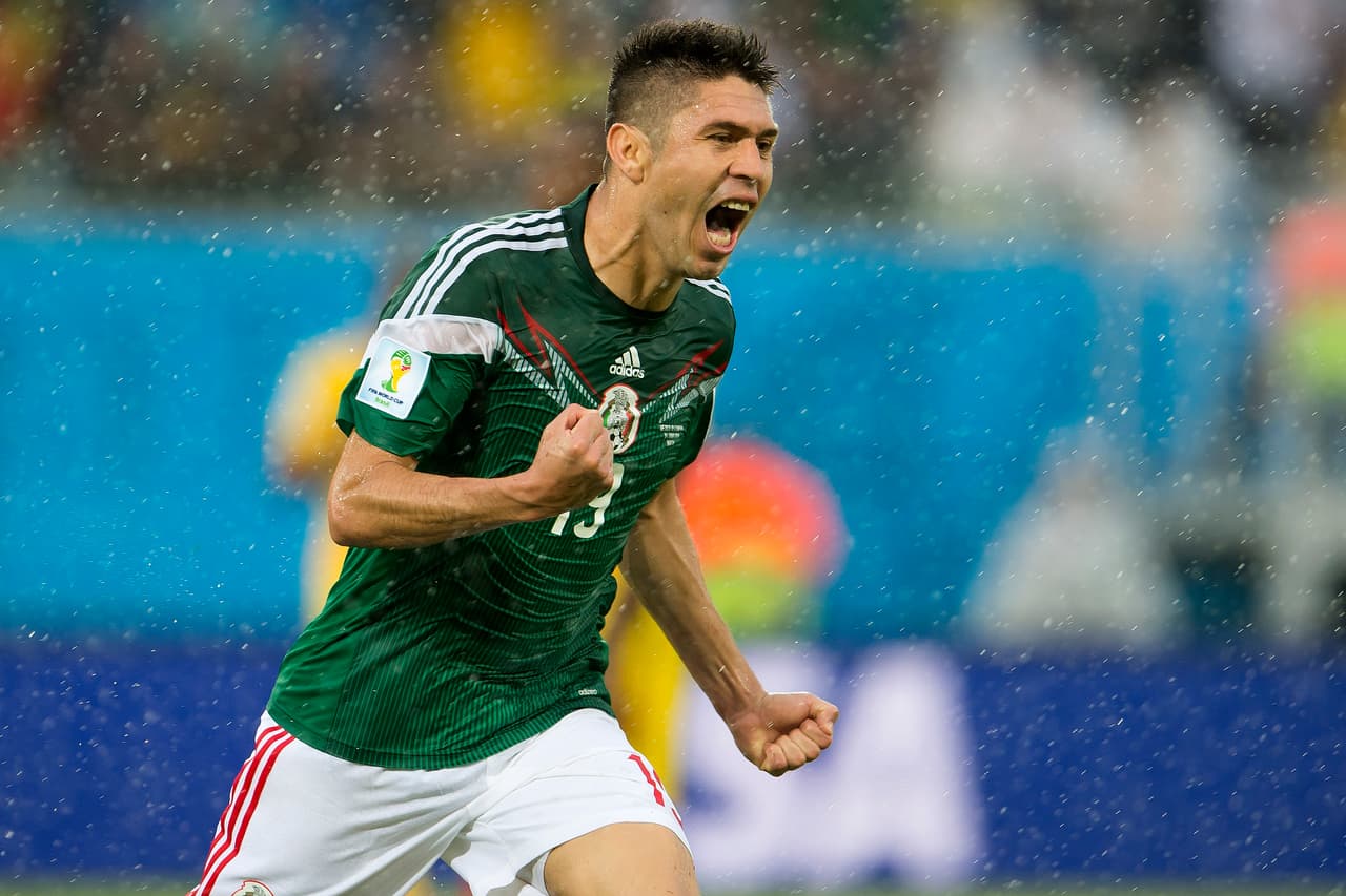 Además de sus goles en eliminatorias y Copas Oro, el 'Cepillo' tocó la gloria en Brasil 2014 cuando marcó su único gol en un Mundial ante Camerún.