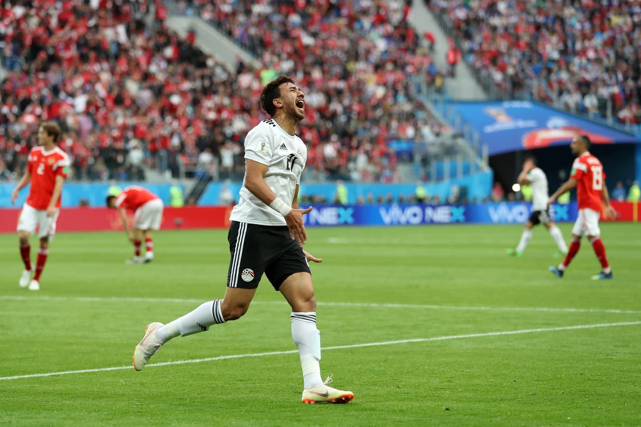 Para la zona de ataque también hubo desembolso. El Villa pagó 10 millones de euros por el extremo izquierdo egipcio Trezeguet.