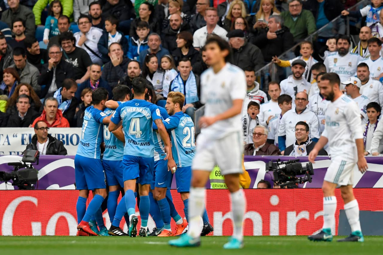 Celebraba toda la afición malagueña el empate en el Bernabéu.