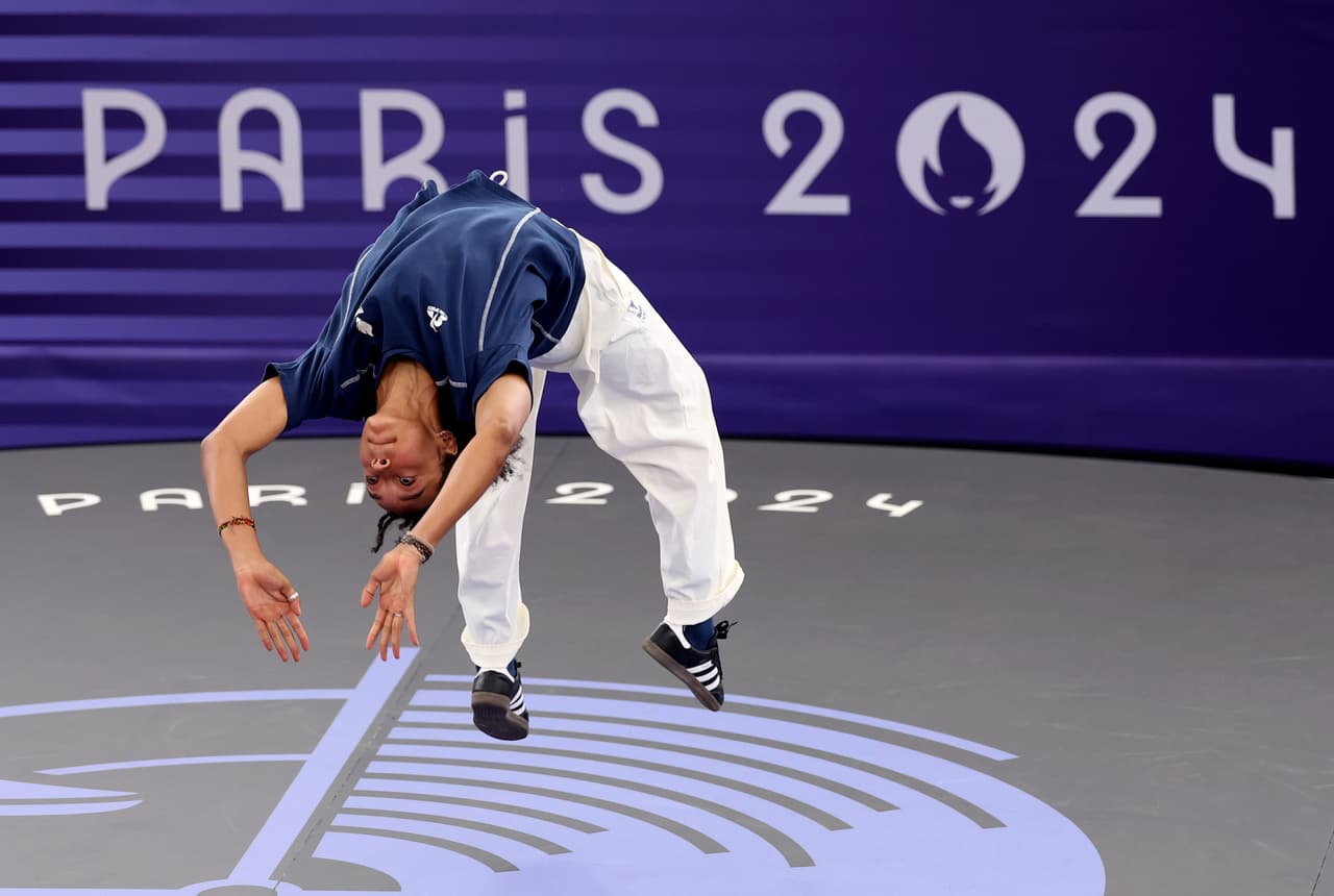 PARIS, FRANCE - AUGUST 09: B-Girl Nicka of Team Lithuania competes during the B-Girls, Round Robin - Groupe B on day fourteen of the Olympic Games Paris 2024 at Place de la Concorde on August 09, 2024 in Paris, France. (Photo by Ezra Shaw/Getty Images)