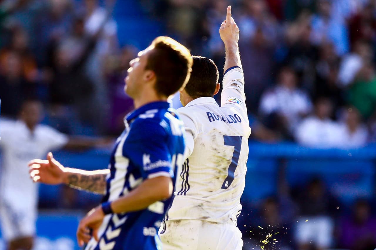 El segundo gol llegó de nuevo por medio de Ronaldo al minuto 32 y con eso puso el marcador a favor de su equipo tras un difícil arranque.