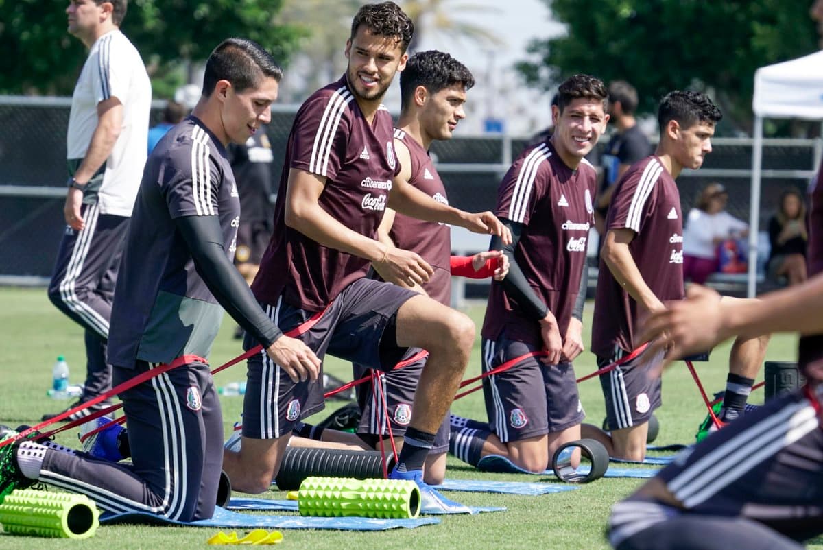 Sin Moreno ni Sánchez, el Tri tuvo primera práctica en Los Ángeles