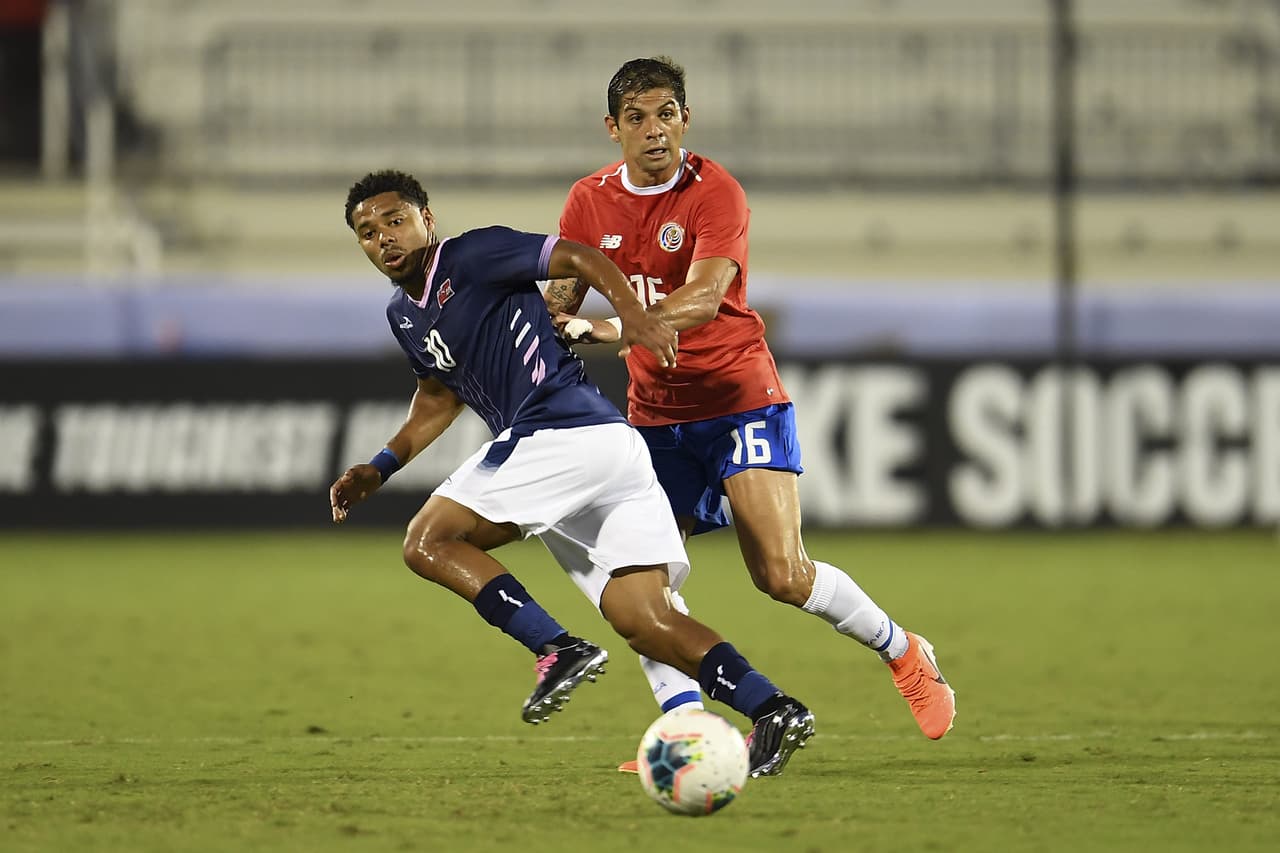 Las selecciones de Costa Rica y Bermudas se vieron las caras en Toyota Stadium, en Frisco, Texas, por el Grupo B de la Copa Oro 2019. Costa Rica se adelantó en el marcador con gol de Mayron George a los 30 minutos. Más tarde, con gol de Elías Aguilar, los Ticos aumentaron a 2-0 la ventaja pero a los 59 minutos, de penalti, Nahki Wells descontó por los bermudeños.