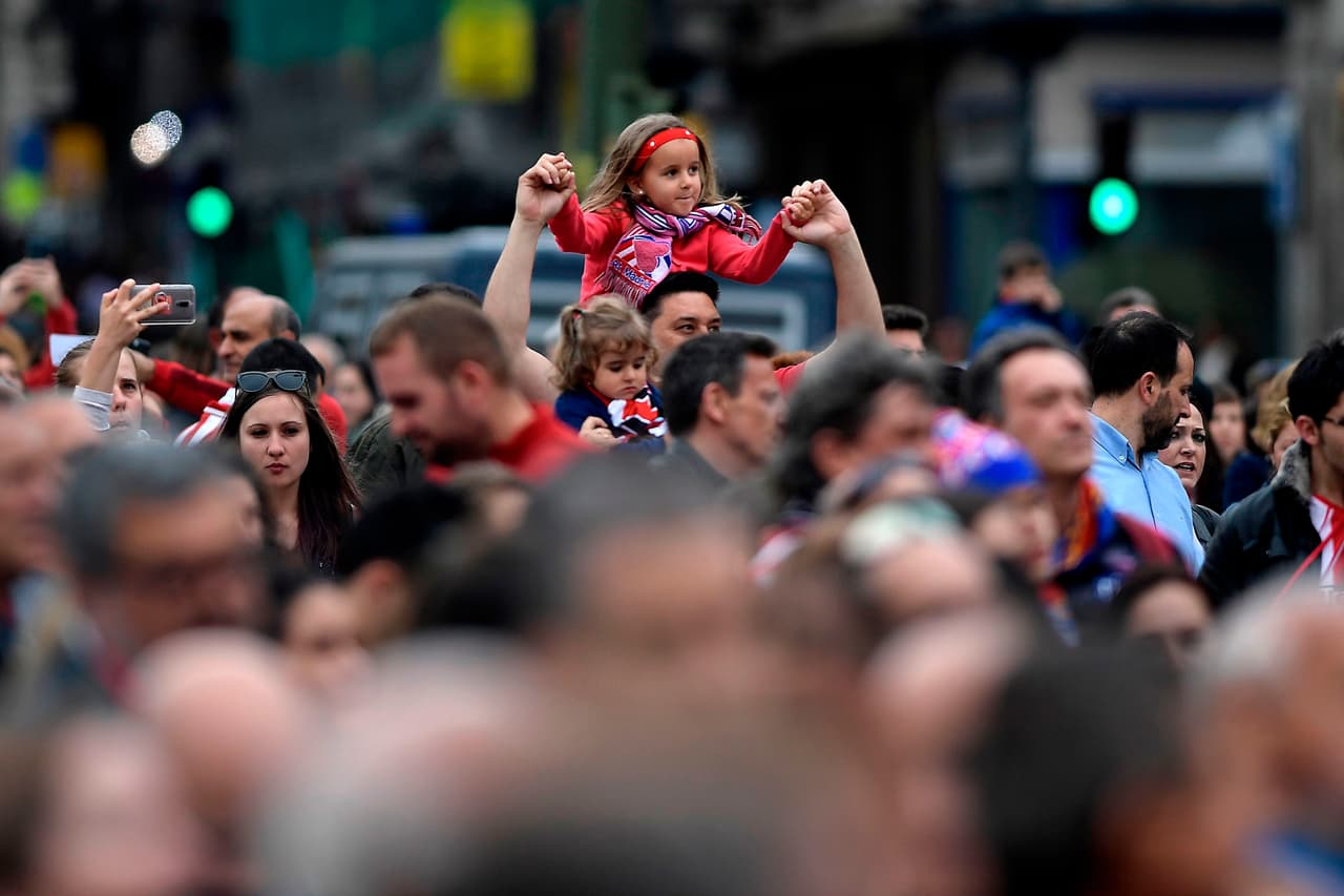 Incluso los más pequeños no se querían perder la celebración rojiblanca.