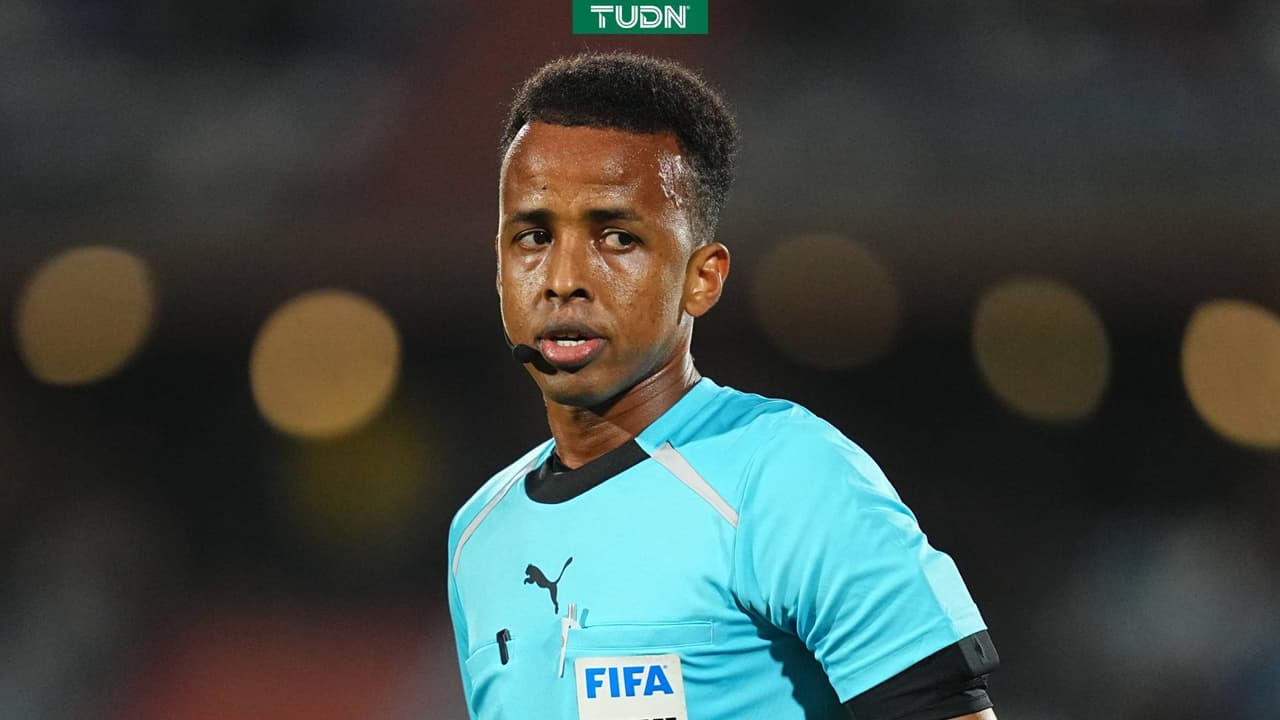 El gesto de la FIFA con el árbitro somalí deportado del Mundial 