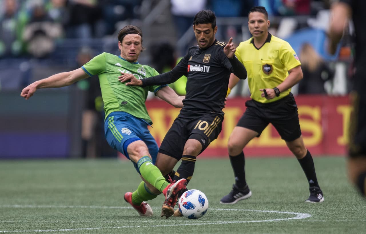 <b>Seattle Sounders 0-[1] Los Angeles: </b>la MLS dio inicio este fin de semana y el delantero Carlos Vela ya comenzó a demostrar por qué lo llevaron. Puso una asistencia para comenzar la temporada con el pie derecho.
