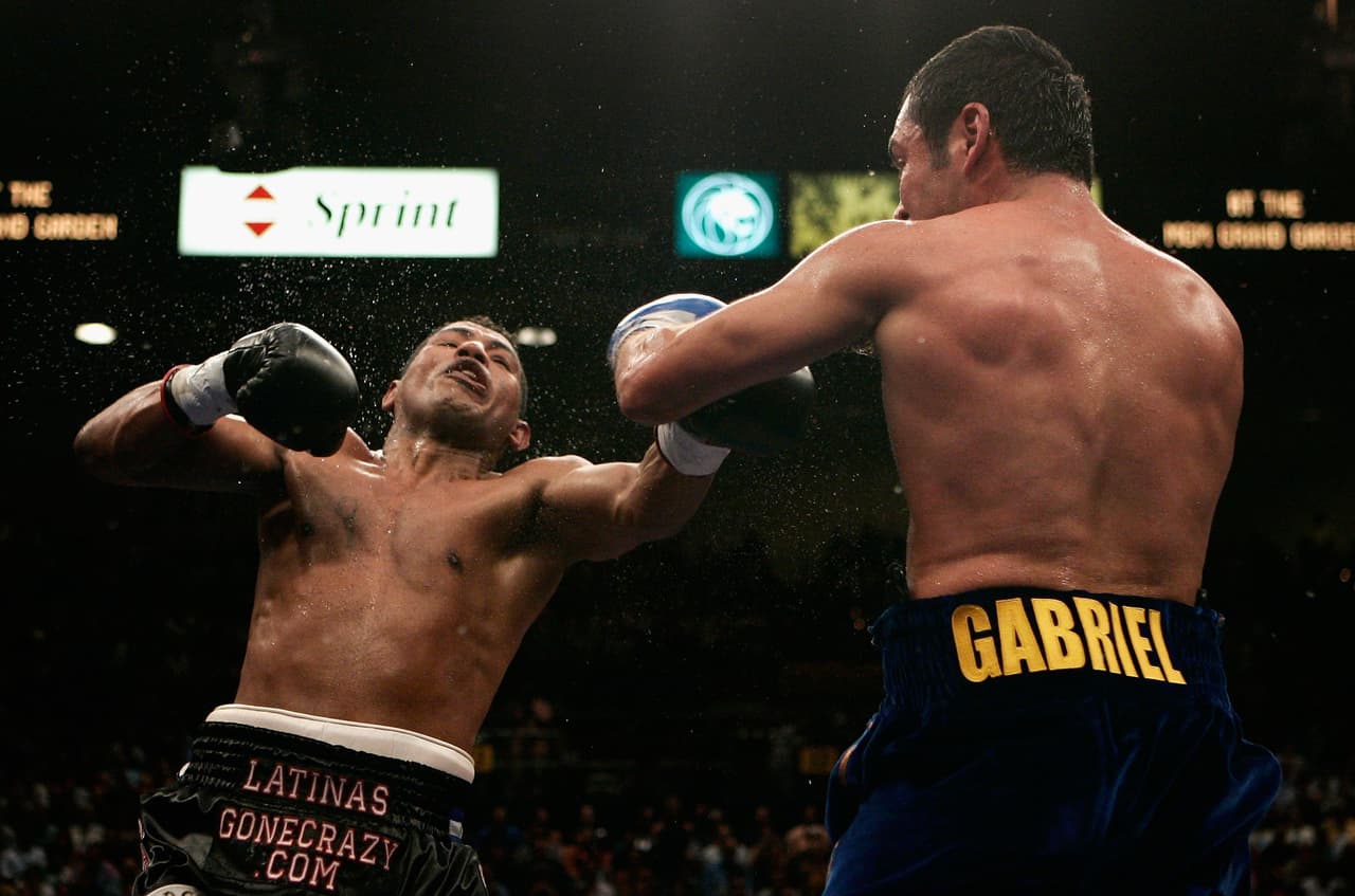 <b>2006 - Óscar de la Hoya vs. Ricardo Mayorga /</b> Victoria de De la Hoya en el MGM Grand (Las Vegas)