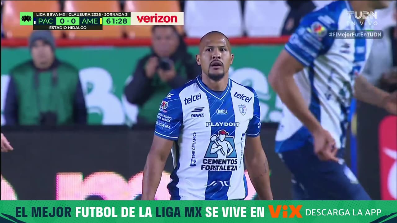 ¡Se va limpio! Fidalgo se salva de la tarjeta tras grosera falta a Rondón
