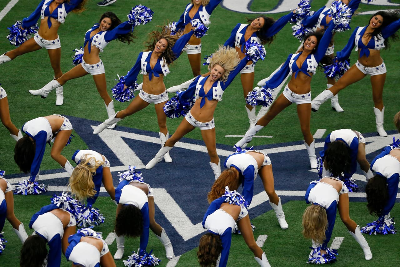 Las animadoras de los Vaqueros son las consentidas de la afición, pero las de Broncos, Patriots y Dolphins no se quedan atrás, ¿tú qué opinas?