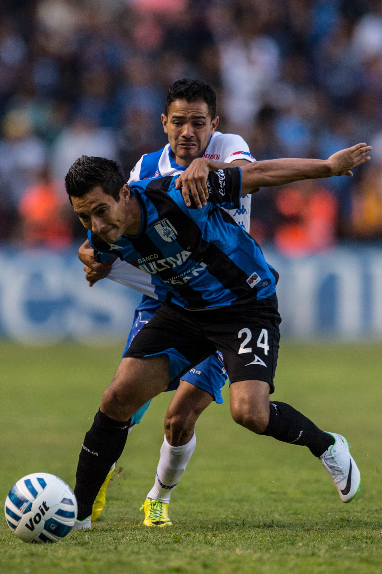 Danilinho.- CALIFICACIÓN 7: El jugador fue uno de los futbolistas más activos del Querétaro en la primera parte incluso provocó el penal en el arranque, pero ya en la segunda mitad estuvo un poco perdido en el partido.
