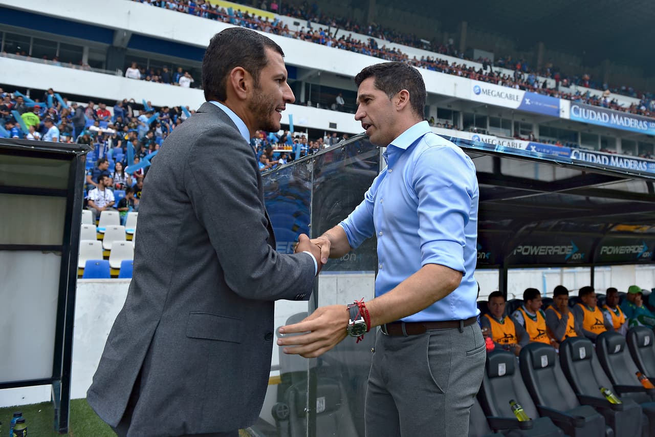 El partido representó el debút de Gustavo Díaz al frente de los felinos en sustitución del argentino Javier Torrente.