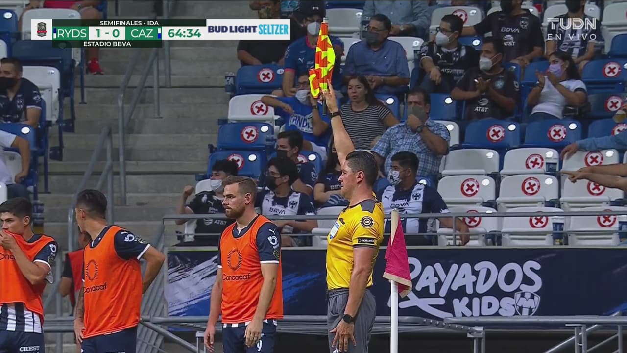 ¡Se ahoga el grito de gol! Orbelín Pineda anotaba, pero en offside