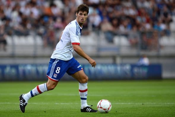 Yoann Gourcuff: Uno de los últimos talentos franceses, a quien en su momento también se le puso la etiqueta de ser el 'nuevo Zidane'. ha tenido muchas caídas en su juego, la última el torneo anterior, pero el Lyon mantiene la confianza en él.