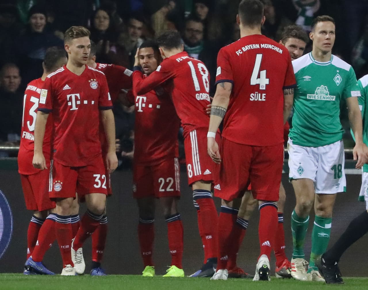 Solo tuvo que tocar la pelota sutilmente para vencer al portero del Bremen para llegar a 24 puntos en la clasificación. Cuarto gol suyo en la temporada y tercero en la Bundesliga.