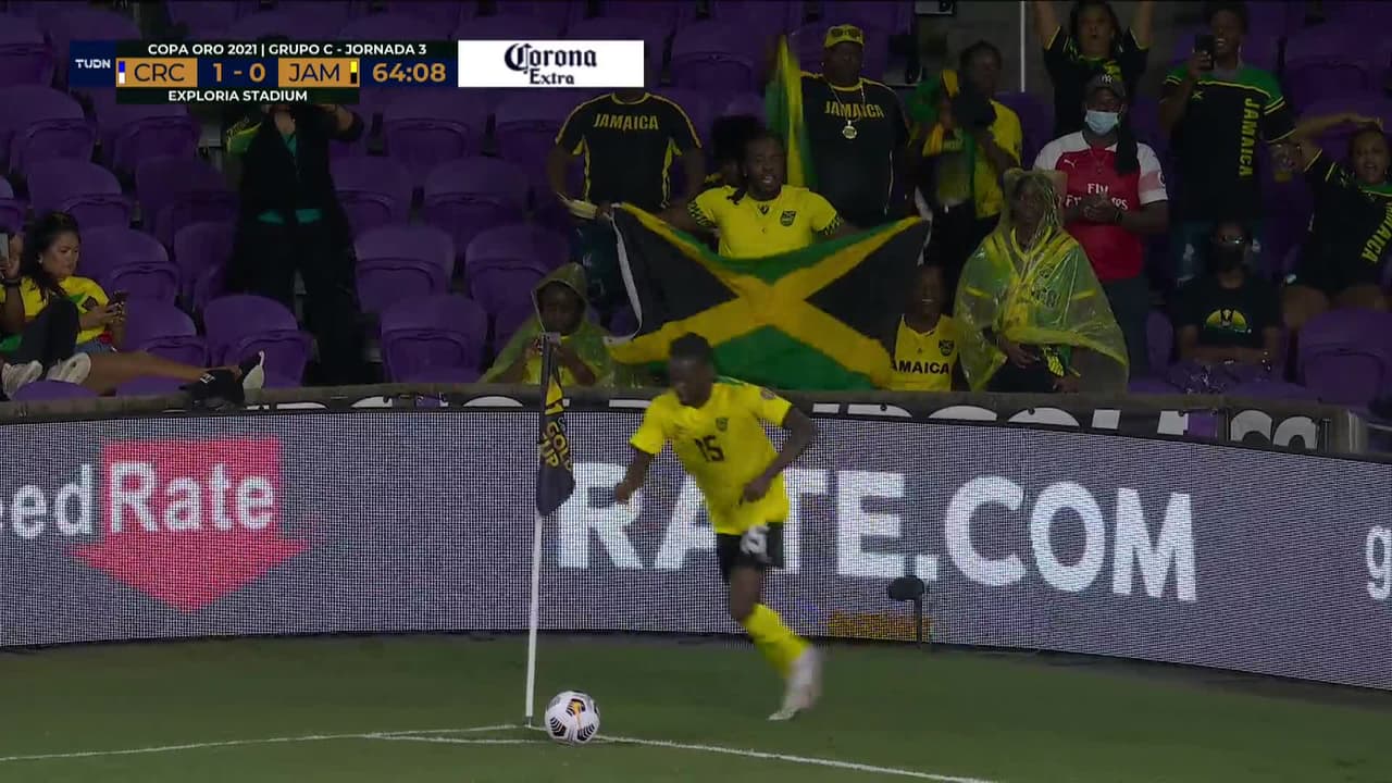 ¡TIRO ATAJADO! disparo por Daniel Johnson.