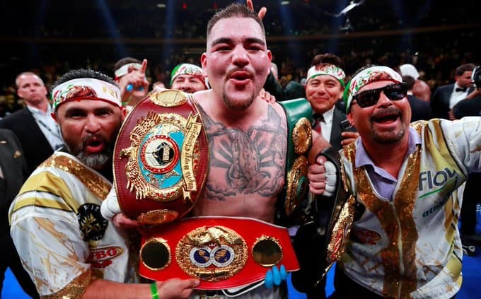 Andy Ruiz defiende hoy sus cetros mundiales ante Anthony Joshua