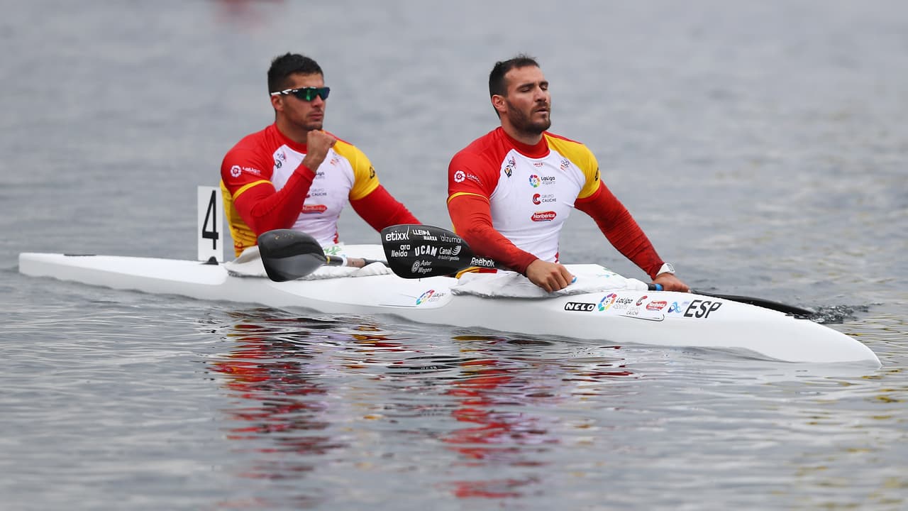 Los españoles Saúl Craviotto y Cristian Toro, campeones olímpicos de canotaje K2 200