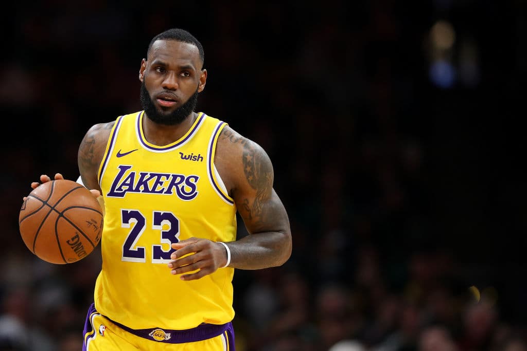 <b>14) Los Angeles Lakers (28-29)</b>: A partir de aquí se viene la presión para LeBron James y su racha de clasificar a sus equipos a los Playoffs. Un grupo de talentosos jóvenes, pero inexpertos, serán o una bendición o lo opuesto. El tiempo lo dirá.