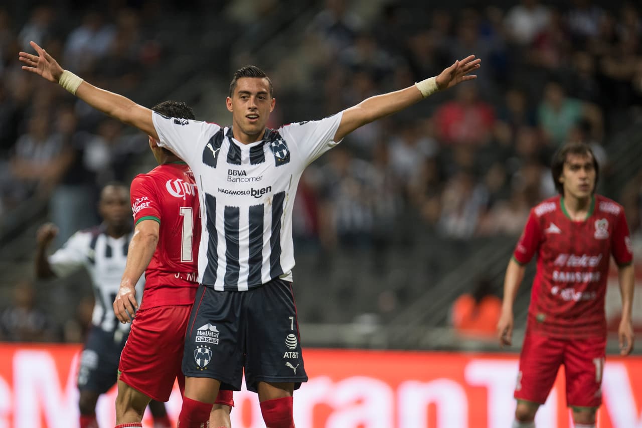 Rogelio Funes Mori $11.6: El delantero de los Rayados marcó 5 goles el torneo pasado y su parte ofensivo a su equipo lo situan en el tercer puesto.