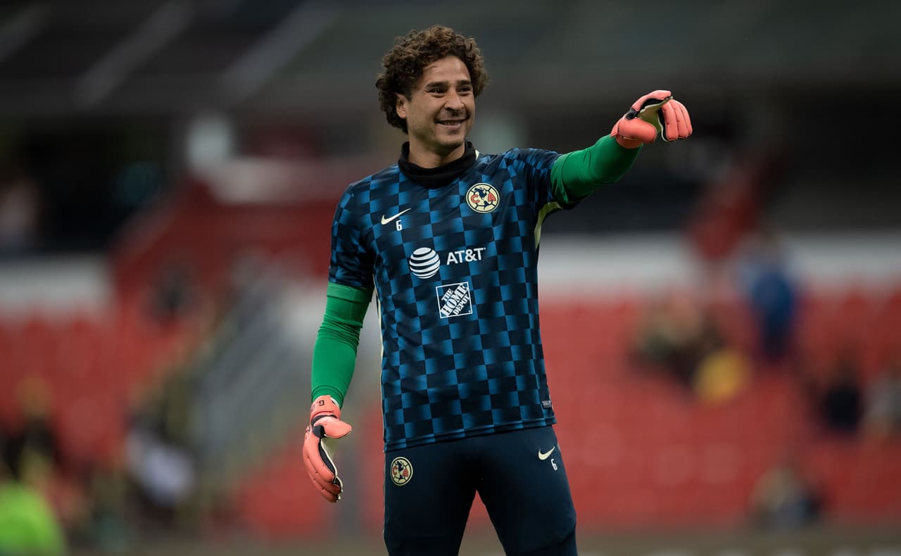 Guillermo Ochoa | El experimentado arquero azulcrema tiene un valor de mercado de 2.7 millones de dólares.