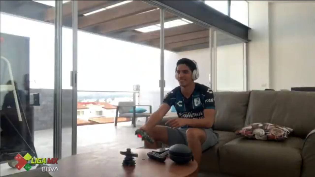 Eduardo Aguirre y Santos doblegaron 2-3 a Jaime Gómez y Querétaro en la eLiga MX.