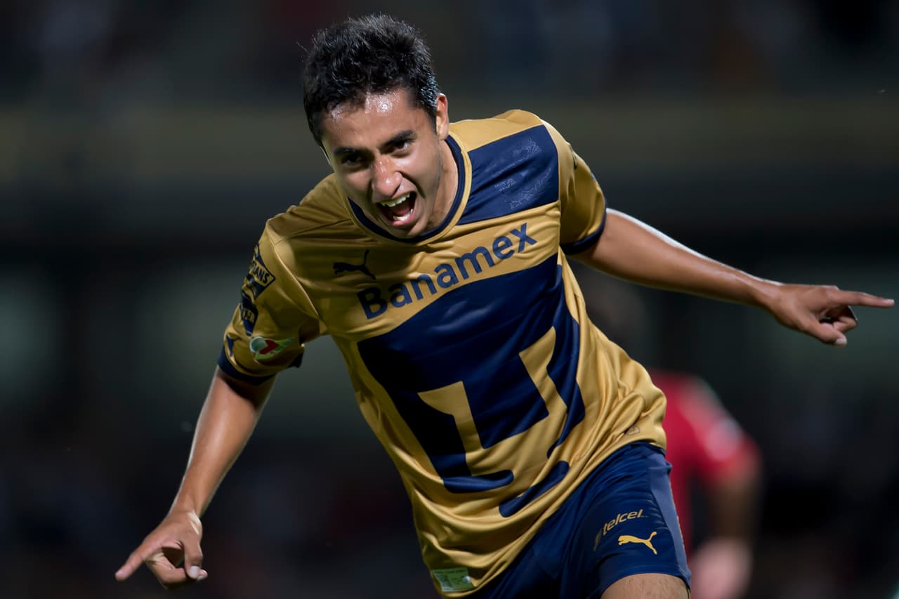 Con el cuadro de Hernán Medford suma tres anotaciones y está a punto de levantar el título de campeón, luego de que su equipo derrotara 3-0 al Saprissa en la Final de ida del fútbol tico.