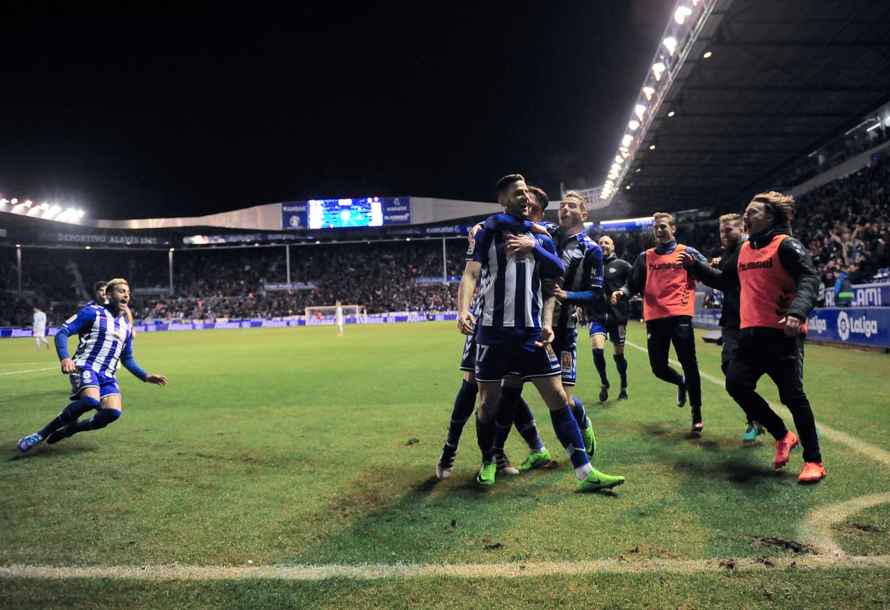 Édgar Méndez demostró liderazgo en Alavés y su vinculación a Cruz Azul busca convertirlo en un referente no solo dentro del club sino en el fútbol mexicano.