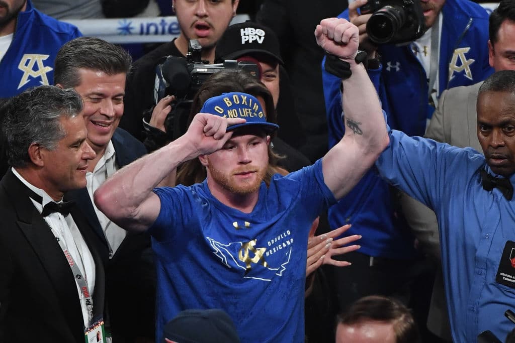 Los deportistas mexicanos que más se le acercan al boxeador son: Raúl Alonso Jiménez con 8.3 millones, Javier Hernández con 7.2 millones y Carlos Vela con 6.5 millones.
<br>