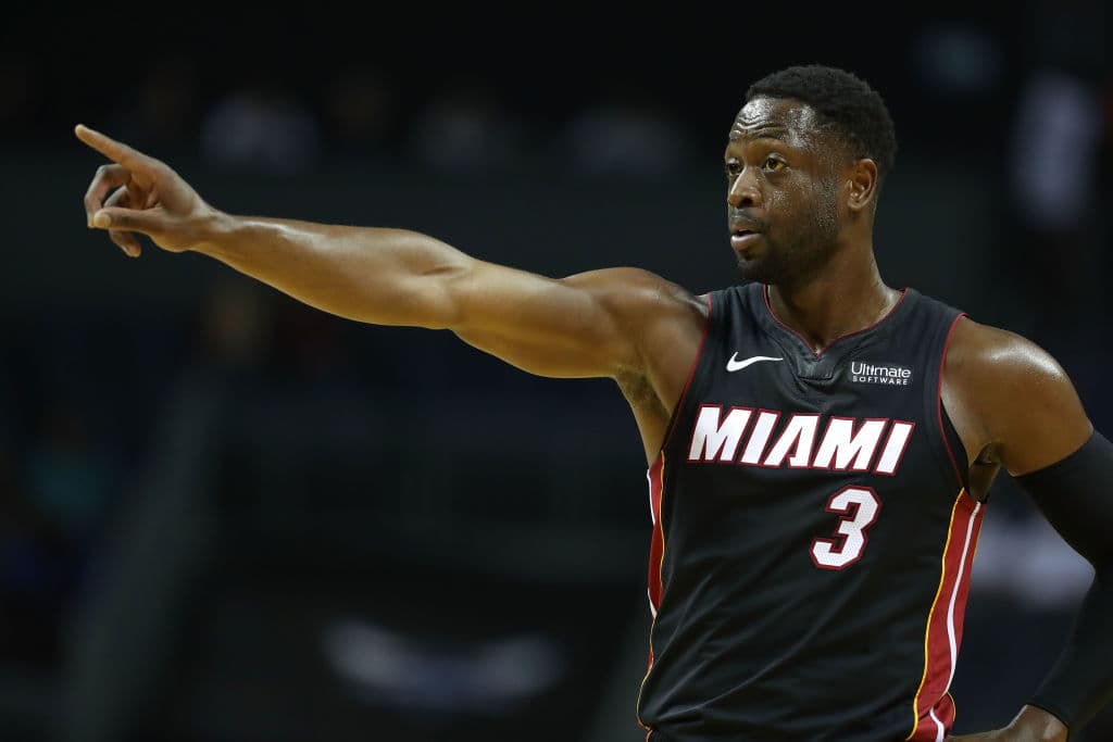 <b>14) Miami Heat</b>. El talento joven de este equipo es de calidad y podría sorprender en el Este. Su gran astro y figura Dwyane Wade se retirará al final de esta temporada, esperen una gran campaña suya.