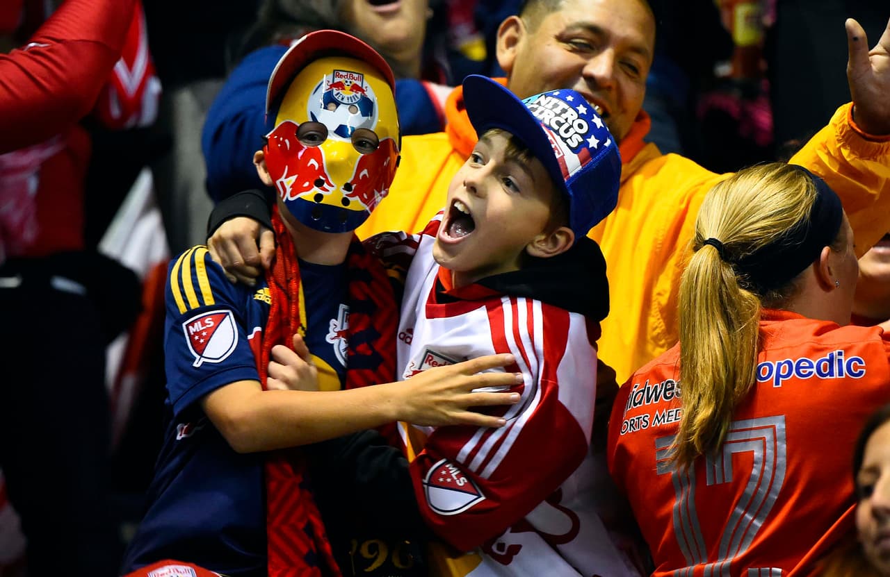 Y sí, hasta los niños que viajaron de Nueva York festejaron los goles en Chicago.