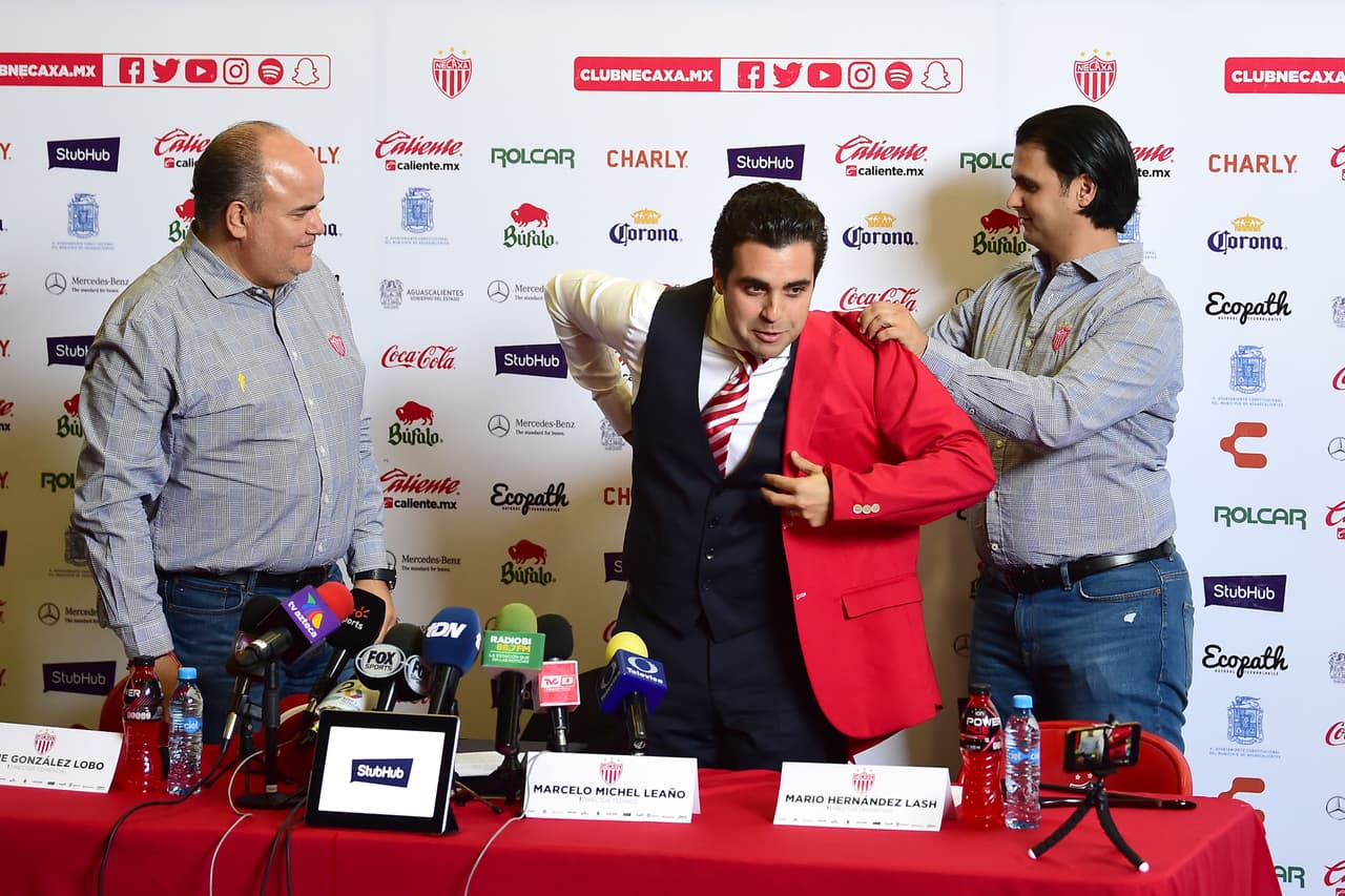 Su trayectoria antes de tener la armadura de los 'Rayos' es breve y apenas estuvo en Venados y Zacatepec. Aún así, esos equipos mostraron orden en la cancha.