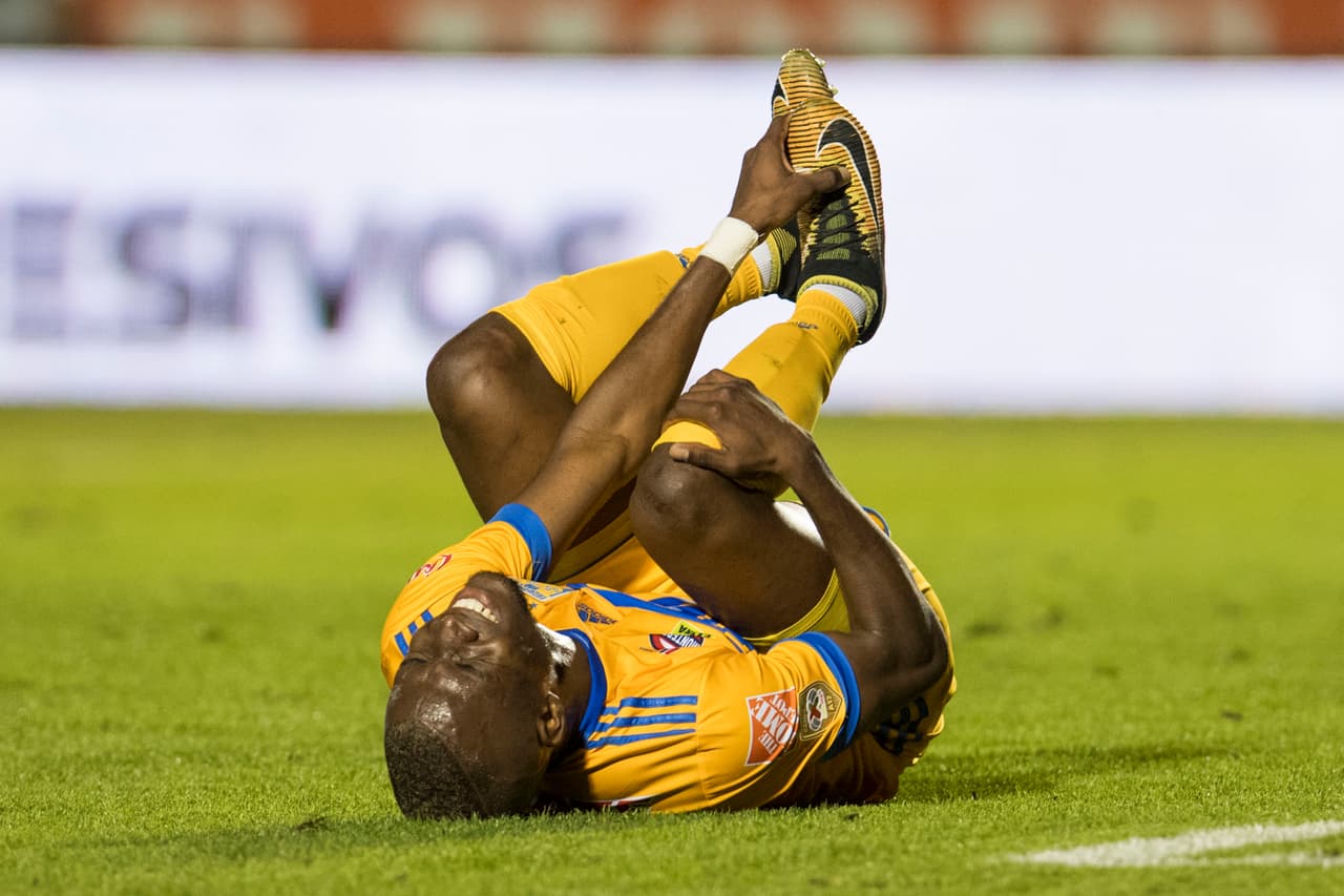 Enner Valencia no tuvo su mejor partido con la casaca de Tigres y salió de cambio al minuto 72.