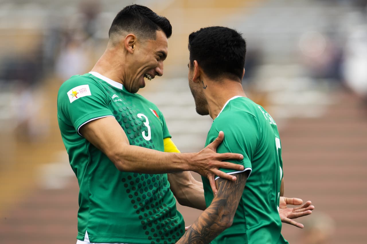 La Selección de México obtuvo una victoria sufrida e improbable a la vez, ya que jugaron la segunda mitad con un futbolista menos (expulsión), al superar 2-1 a Argentina en el segundo cotejo de la primera fase del torneo de los Juegos Panamericanos Lima 2019 con dos penaltis.
