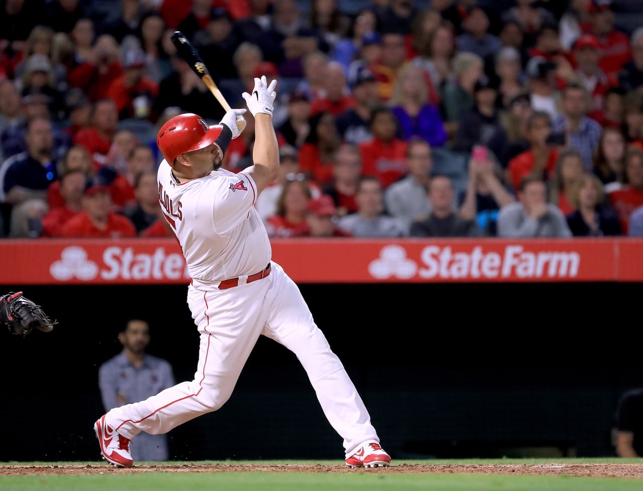 9: El primera base dominicano Albert Pujols ganó 27,3 millones de dólares en 2017, que ahora lo tiene en Los Angeles Angels en la MLB.