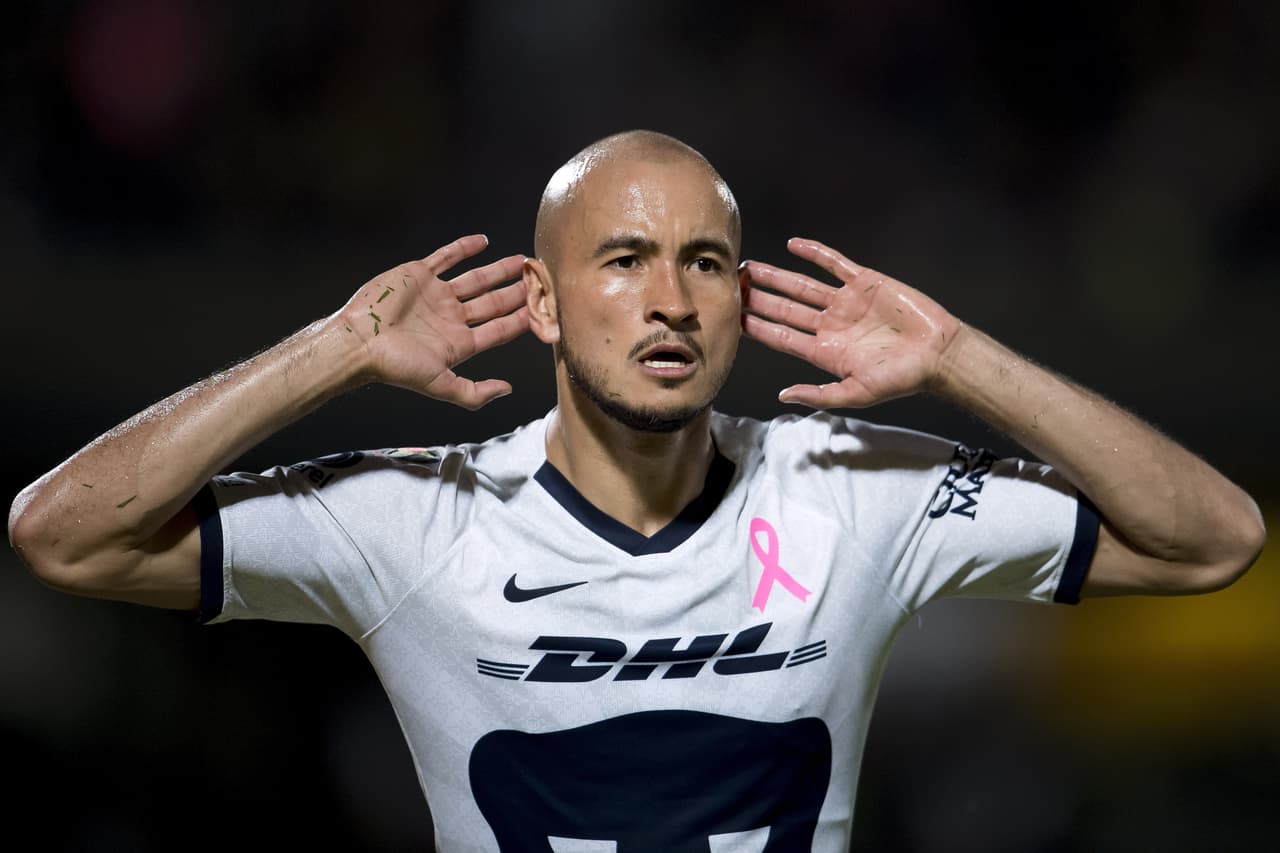 Carlos González – El delantero paraguayo militaba en el futbol chileno defendiendo los colores del Santiago Wanderers.
<br>