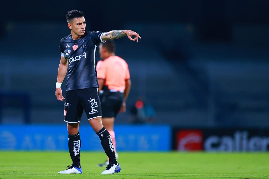 Toluca se hace una ‘diablura’, confunden foto de su refuerzo con otro