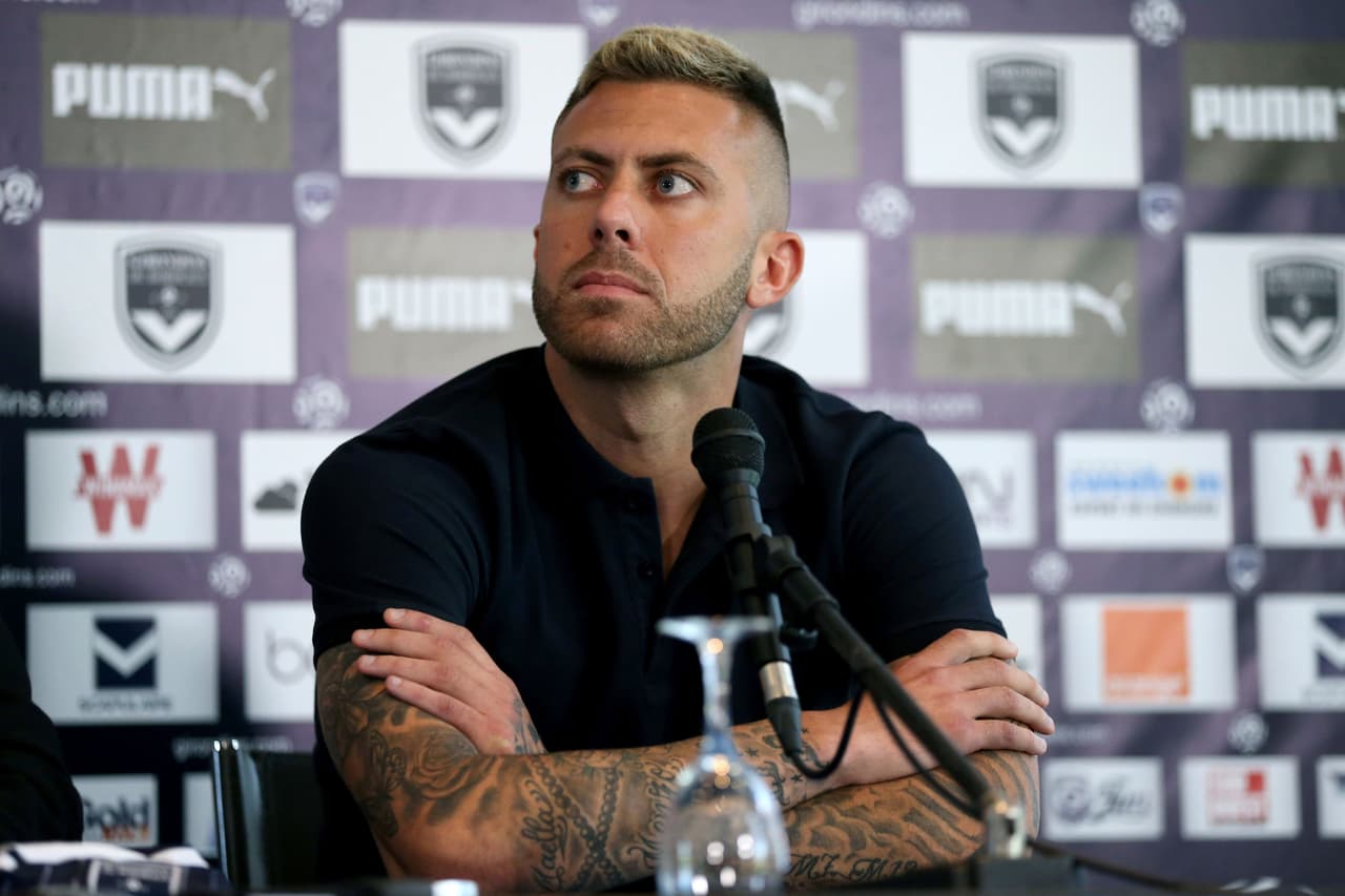 French forward Jeremy Menez looks on during his introduction as a new player of the French Ligue 1 team Girondins de Bordeaux on August 1, 2016 at Le Haillan. France international Jeremy Menez is set to join Bordeaux from Italian giant AC Milan, pending a medcial, the Ligue 1 club announced on July 31, 2016. Menez would be Bordeaux's third signing ahead of the new season following the arrivals of veteran midfielder Jeremy Toulalan and Guinea striker Francois Kamano. / AFP / ROMAIN PERROCHEAU (Photo credit should read ROMAIN PERROCHEAU/AFP/Getty Images)