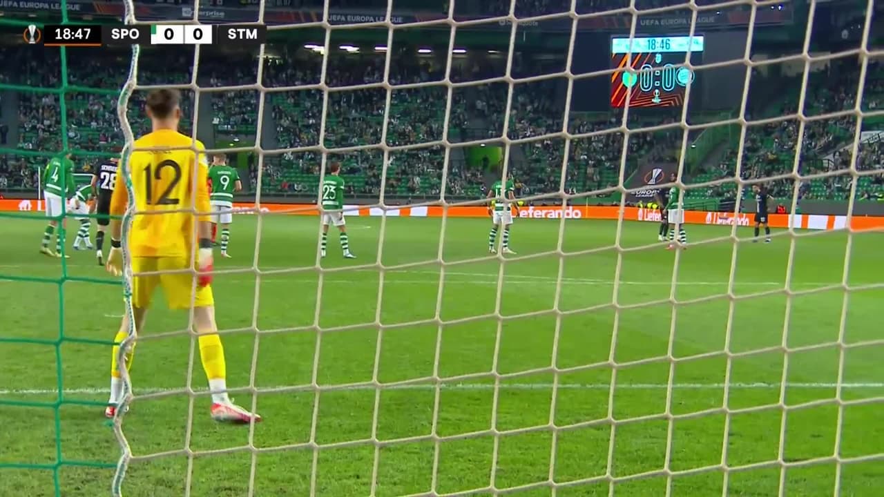 ¡TIRO ATAJADO! disparo por Seedy Jatta.