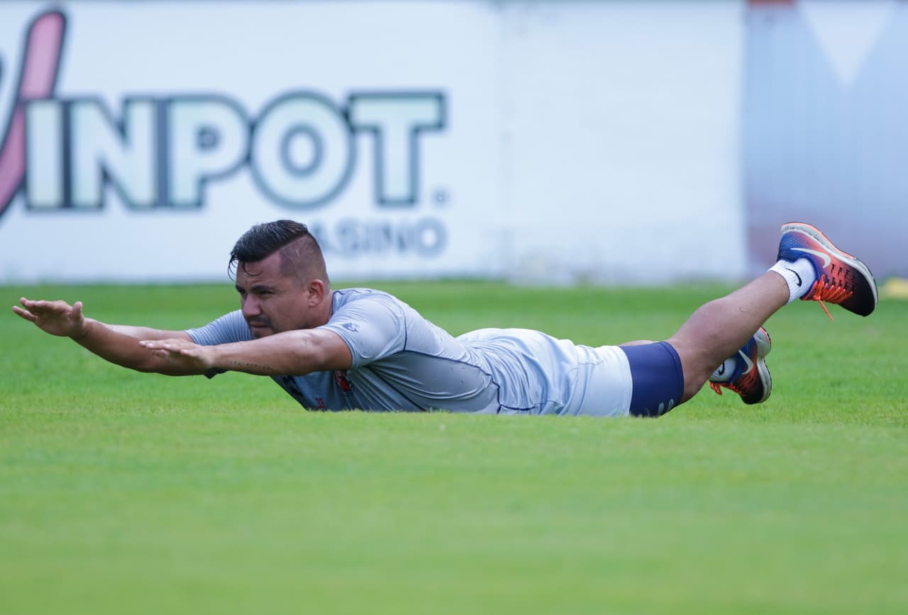 Los Tiburones Rojos de Veracruz trabajan duro en su pretemporada con miras a alejarse del descenso y sobresalir en el Apertura 2019 con la idea de afianzarse en la Liga MX.