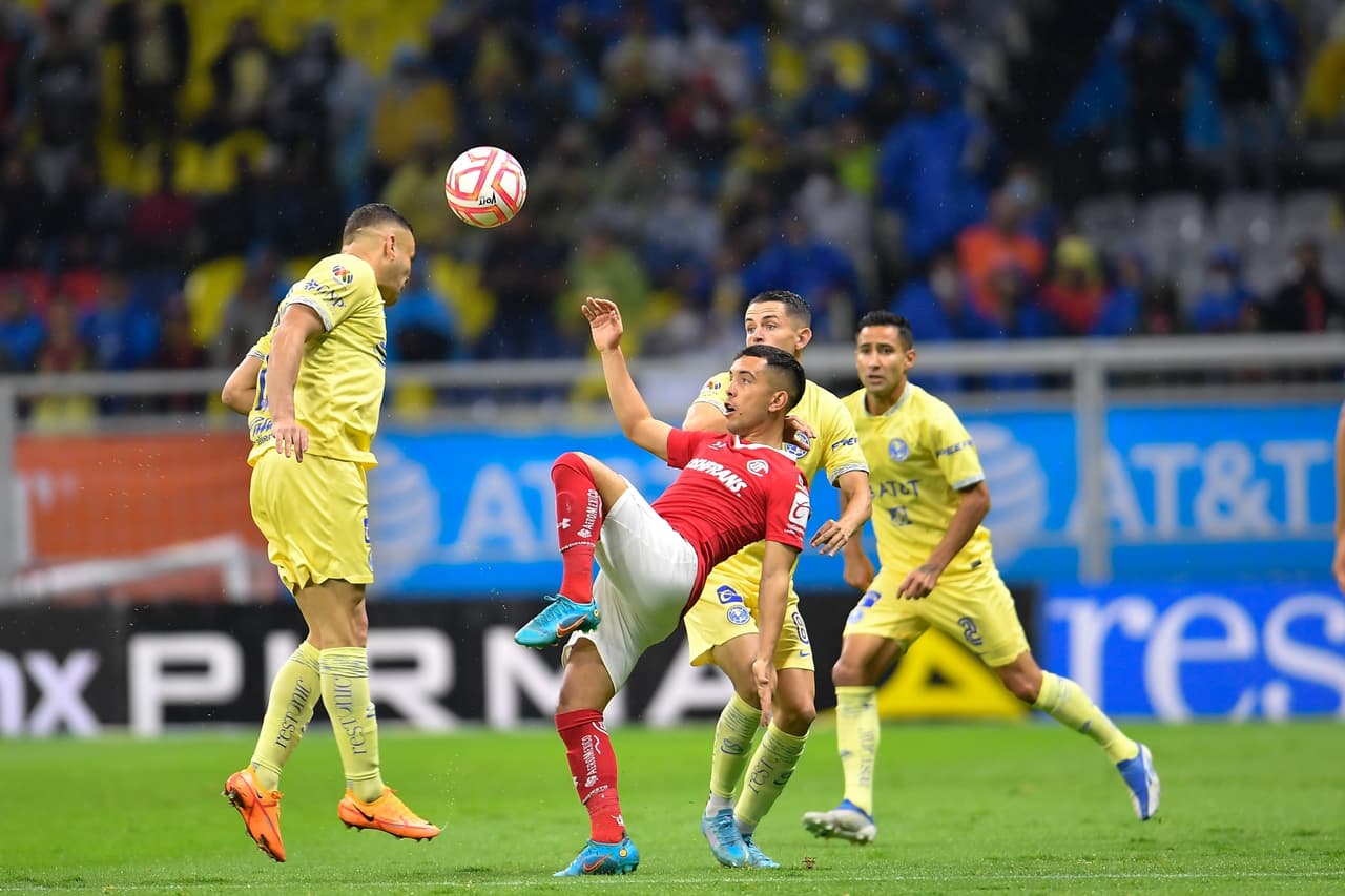 América derrotó 1-0 a Toluca en la Jornada 3 con un golazo de último minuto de Richard Sánchez.