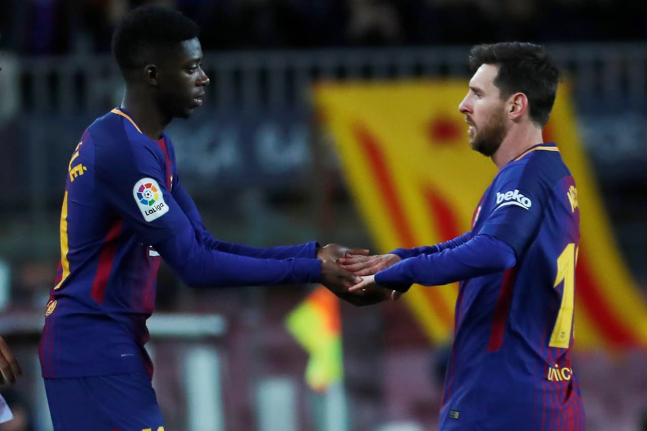 Incluso, al minuto 14 del segundo tiempo salió Messi por Ousmane Dembele y al 17 Iniesta fue sustituido por José Arnaiz.
